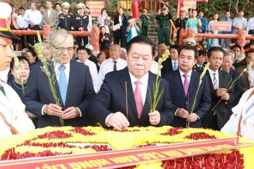 Kỷ niệm 60 năm Bến Vũng Rô tiếp nhận chuyến hàng đầu tiên của Tàu không số