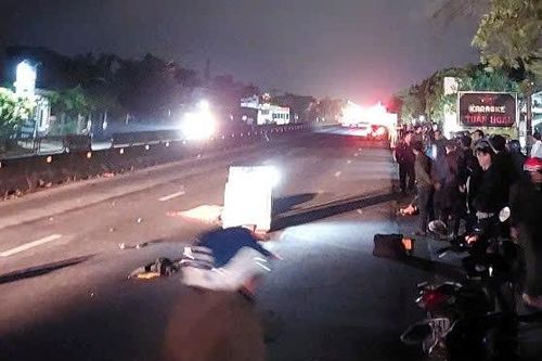 Quảng Bình: Chở vợ bằng xe máy đi bắt ốc, vợ tử vong, chồng thương nặng