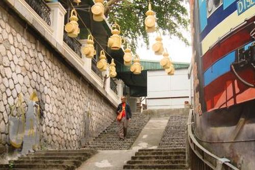 Trở về ký ức Hà Nội qua không gian nghệ thuật Ga Long Biên