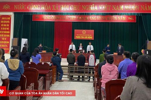Mua ma túy về sử dụng và bán kiếm lời