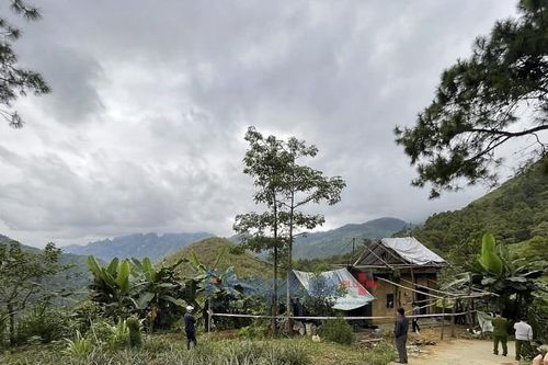 Hà Giang: Phát hiện thi thể người phụ nữ đang phân hủy trong vườn