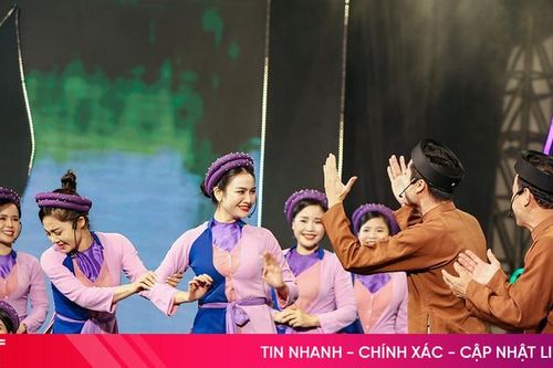 Ấn tượng chương trình nghệ thuật cầu truyền hình 'Đôi bờ ví, giặm'
