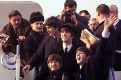 Tìm lại những khoảnh khắc hiếm có của 'tứ quái' huyền thoại The Beatles