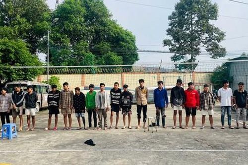 Kịp thời ngăn chặn 2 nhóm thanh thiếu niên mang hung khí nóng để đánh nhau