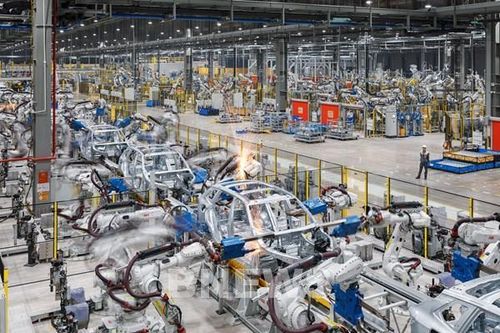 Hyundai Motor ra mắt robot đeo hỗ trợ sức mạnh cơ bắp cho công nhân