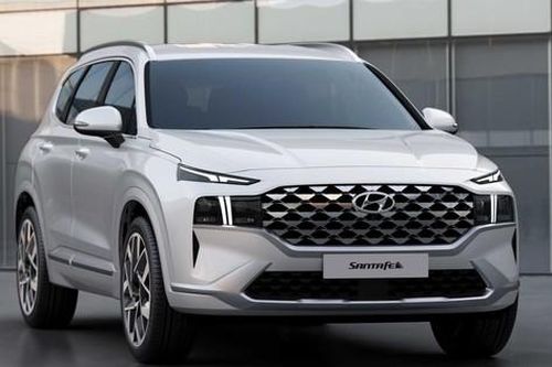 Hyundai triệu hồi 226.000 xe lỗi camera lùi