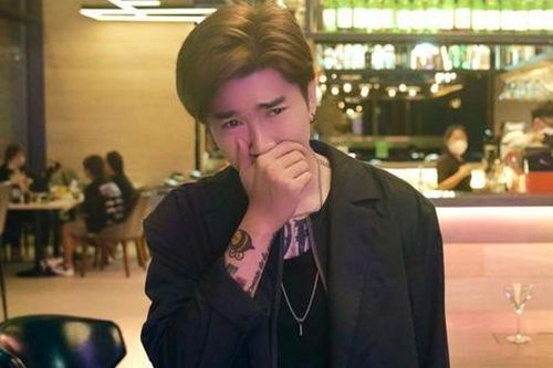 Tài khoản Chi Dân bất ngờ có động thái lạ, liên quan đến mẹ quá cố