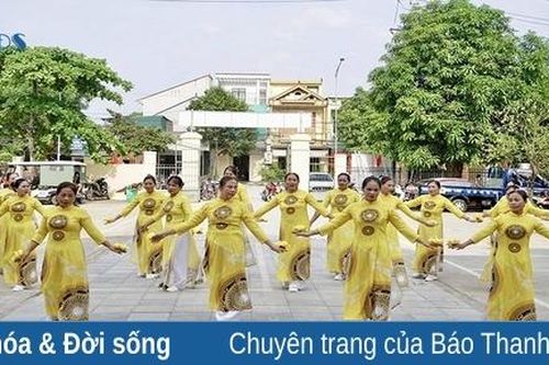 Phát triển hoạt động văn hóa - thể thao cho người cao tuổi