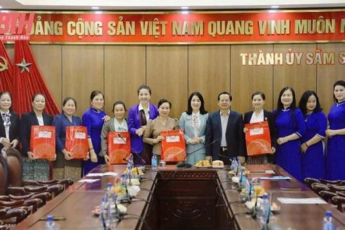Hội LHPN tỉnh Hủa Phăn (Lào) học tập kinh nghiệm xây dựng tổ chức hội và phong trào phụ nữ tại Thanh Hóa