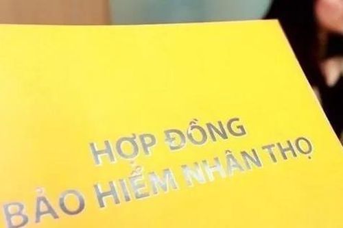 Ngân hàng bị phạt tới 500 triệu đồng nếu ép khách mua bảo hiểm