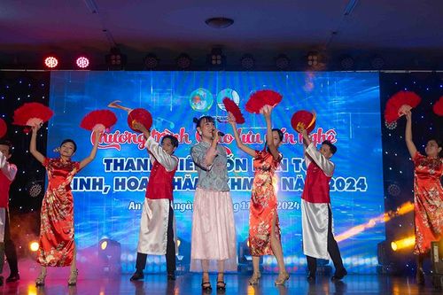 Giao lưu văn nghệ thanh niên 4 dân tộc Kinh, Hoa, Chăm, Khmer