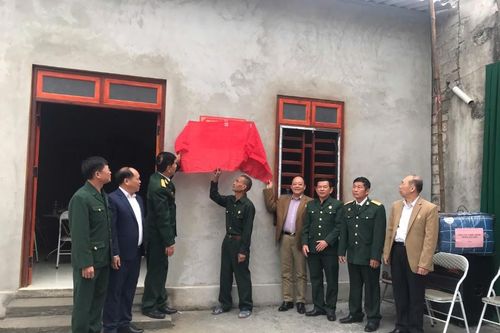 Chi Lăng: Bàn giao nhà tình nghĩa đồng đội cho cựu chiến binh có hoàn cảnh khó khăn