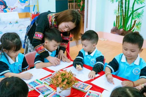 Thi đua xây dựng xã hội học tập