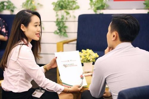 Thêm chế tài xử phạt ngân hàng 'ép' khách mua bảo hiểm