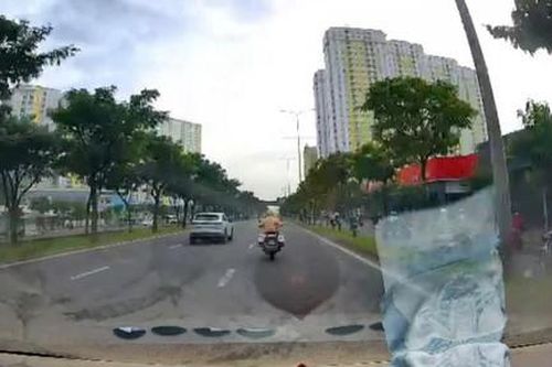 CSGT TPHCM hỗ trợ mở đường đưa người bệnh đi cấp cứu kịp thời