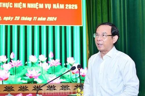 Xây dựng LLVT TPHCM vững mạnh toàn diện, mẫu mực, tiêu biểu