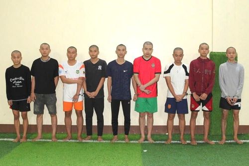 Bắt nhóm thanh thiếu niên sử dụng hung khí gây rối trật tự công cộng