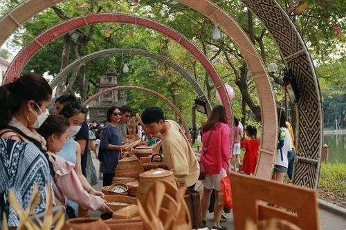 Phố cổ Hà Nội sắp đón nhận Bằng xếp hạng di tích cấp Quốc gia, người dân được dịp trải nghiệm nghệ thuật, triển lãm dài ngày