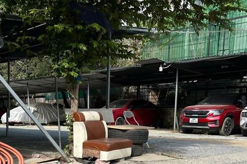 Bãi xe không phép rộng hàng ngàn m2 ở Hoài Đức, Hà Nội: Lãnh đạo xã An Khánh 'không biết của ai'?