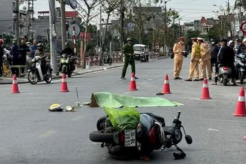 Người phụ nữ Hải Dương không qua khỏi sau va chạm với ô tô tải