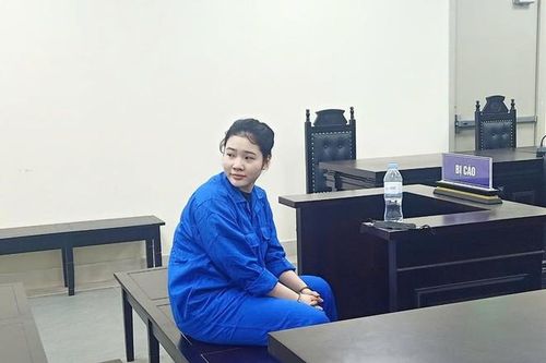 Tuyên án nữ sinh viên... dùng búa bênh bố