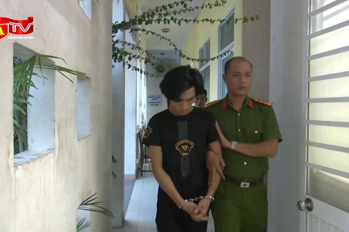 'Cặp bài trùng' cùng tên mang dao đi cướp tài sản của người đi đường