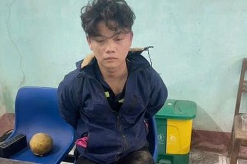 Bắt 'nóng' gã trai 10X gây án tại hiệu vàng
