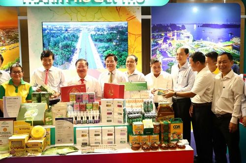 Nâng tầm hợp tác giữa TP HCM với 13 tỉnh, thành phố vùng ĐBSCL
