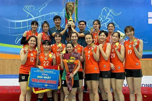 Tin nóng thể thao sáng 29/11: Bóng chuyền Việt Nam có bước ngoặt quan trọng; Amorim không hài lòng một điều về MU