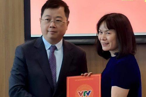 Nhà báo Bùi Thu Thủy phụ trách kênh VTV3 thay nhà báo Tạ Bích Loan