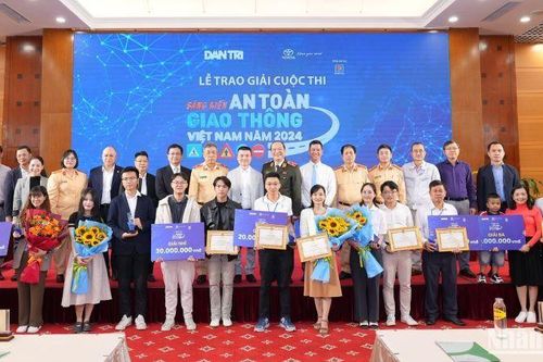Tám tác phẩm xuất sắc đoạt giải cuộc thi Sáng kiến An toàn giao thông