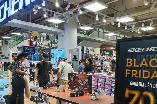 Bùng nổ mua sắm ngày Black Friday