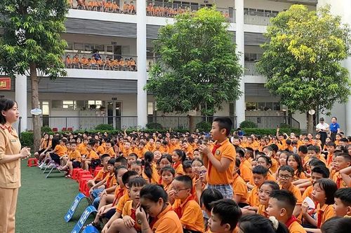 Cảnh báo tình trạng xâm hại trẻ em trên môi trường mạng