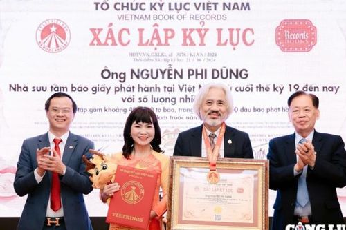 Xác lập kỷ lục Việt Nam đối với bộ sưu tập báo giấy 400.000 tờ của ông Nguyễn Phi Dũng