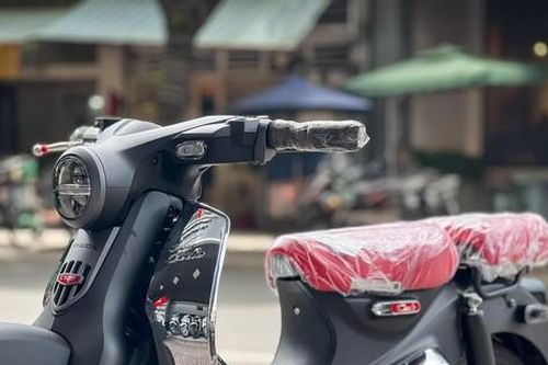 Honda Super Cub phiên bản Disney giá hơn 200 triệu đồng tại Việt Nam