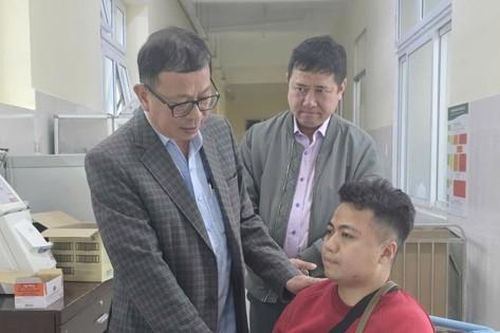 Thông tin mới nhất về sức khỏe các nạn nhân trong vụ taxi lật nhào ở Đà Lạt