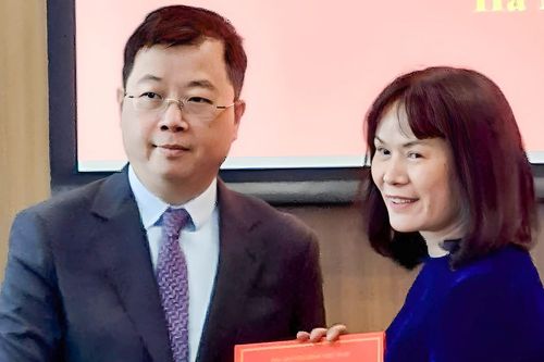 Nhà báo Thu Thủy 'Ở nhà Chủ nhật' được bổ nhiệm làm Phó Phụ trách VTV3