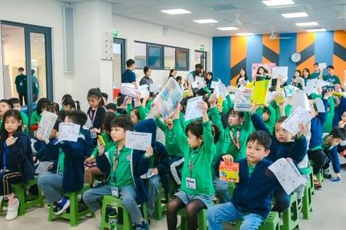 Học sinh THPT Hà Nội quyên góp hơn 2.300 cuốn sách, lan tỏa văn hóa đọc cho học sinh ngoại thành