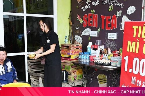 Ấm lòng 'Tiệm mì gói… 1.000 đồng' giữa phố núi Hương Khê