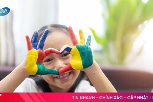 Chọn phương pháp điều trị cho trẻ tự kỷ bắt đầu càng sớm càng tốt