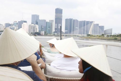 Đánh thức tiềm năng du lịch TP Hồ Chí Minh - Bài 4: Khai thác 'mỏ vàng' trên sông