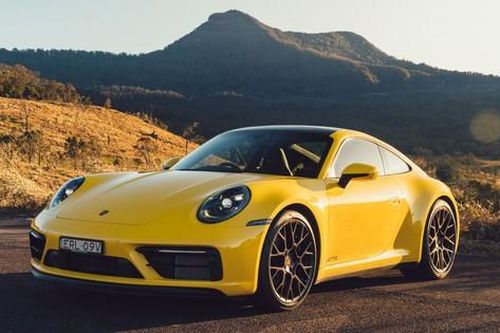 Vì sao Porsche chưa thể từ bỏ động cơ đốt trong?