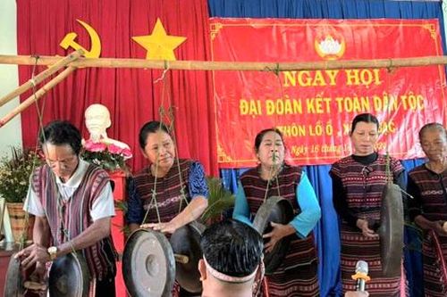 Tâm huyết của Tổ truyền thông cộng đồng đối với đồng bào Chơ Ro