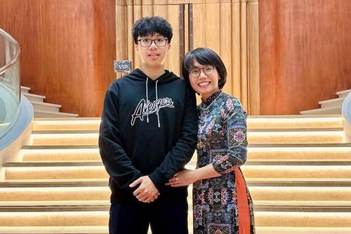 Thí sinh có điểm tiếng Anh cao nhất thế giới: Trước kỳ thi vẫn dành thời gian để chơi
