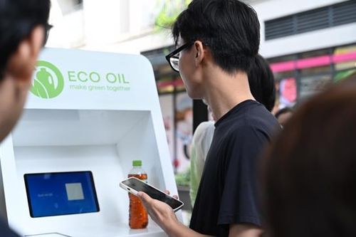 Lần đầu tiên Việt Nam có hệ thống thu gom, tái chế dầu ăn làm nguyên liệu thô sản xuất xăng sinh học, nhiên liệu máy bay