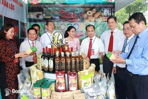 Tiên phong xây dựng nông thôn mới kiểu mẫu