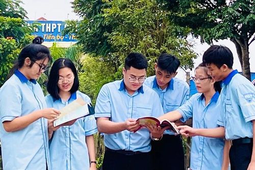 Tích cực chuẩn bị kỳ thi tốt nghiệp THPT theo chương trình mới