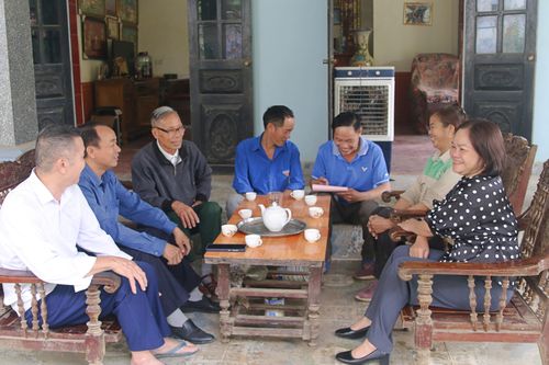 Người có uy tín ở khu Kén
