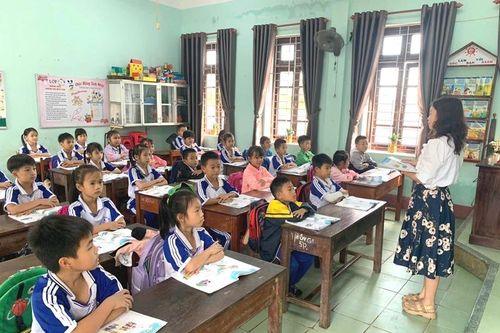 Dạy học thích ứng với mùa mưa lũ