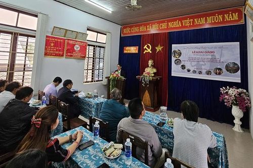 Mở lớp truyền dạy điêu khắc và diễn xướng dân gian trong nghi lễ bỏ mả